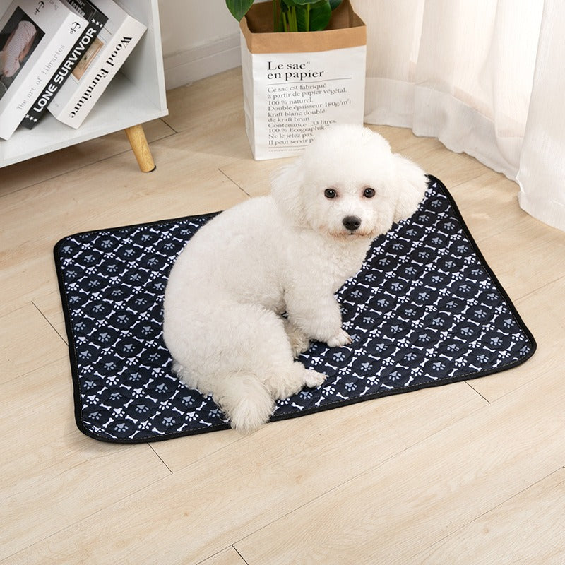 Water Absorbing Pet Urine Pad Skid Resistant Easy Drying Cat Training Pad Washable Reusable Pet Urine Pad